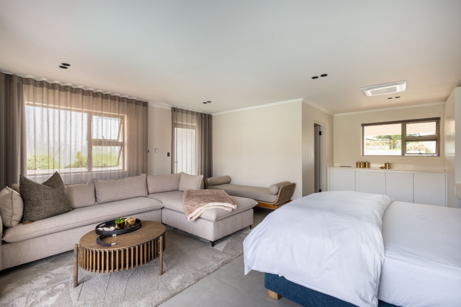 6 Bedroom Property for Sale in Cutty Sark Western Cape